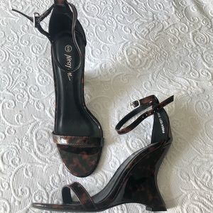 Nastygal Tortoise Wedges